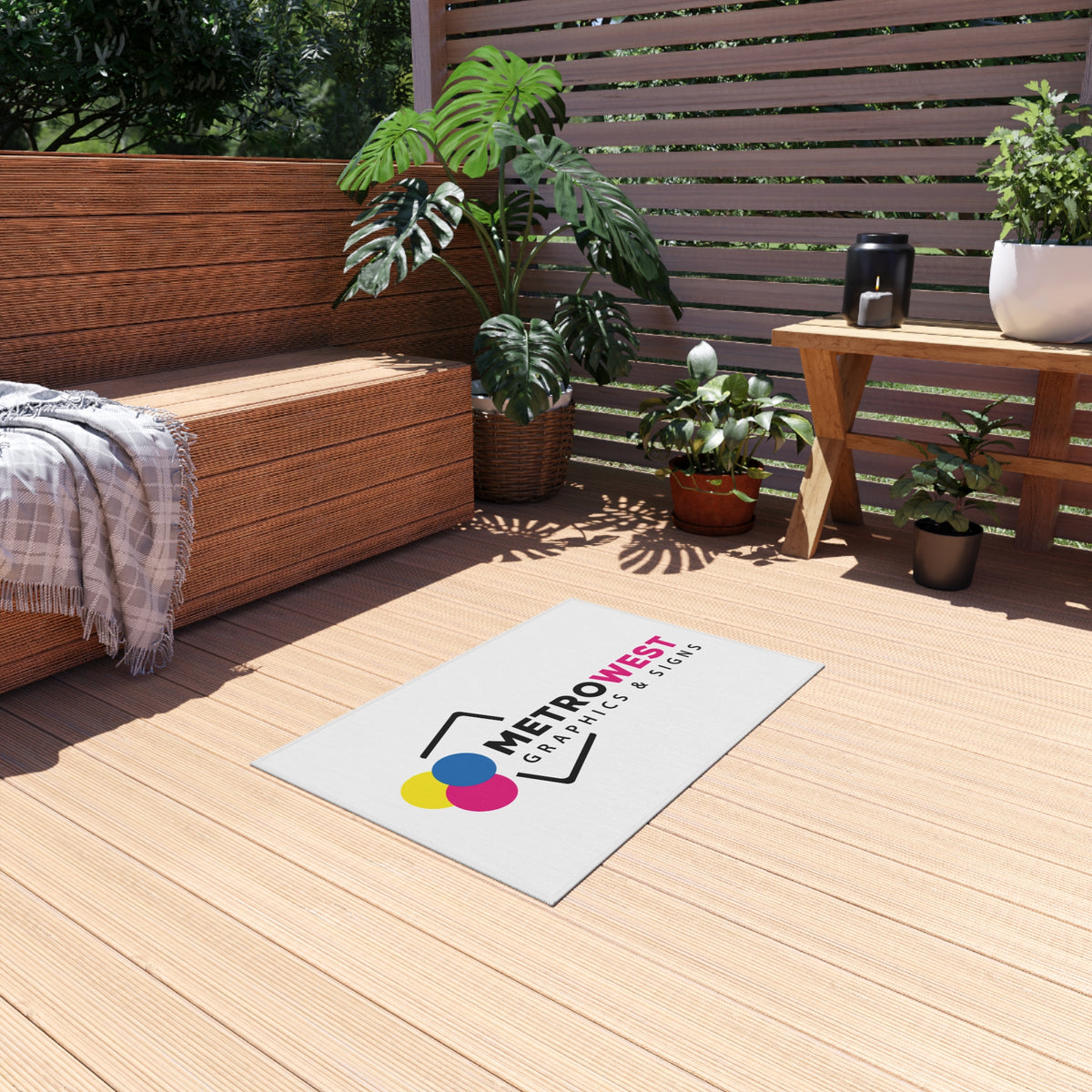 Outdoor rug with custom printed design